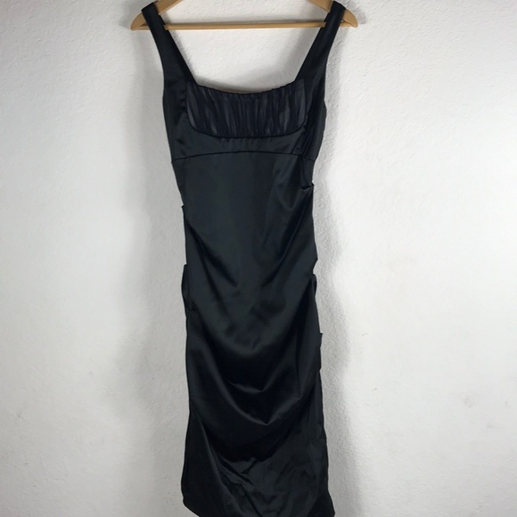 Xscape Dresses & Skirts - Xscape black cocktail dress runched  size 6 zip up